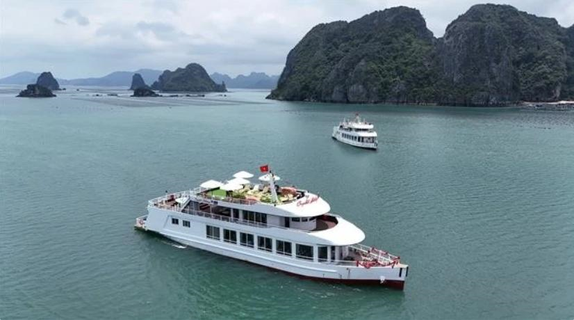 Quang Ninh boosts summer tourism with various activities